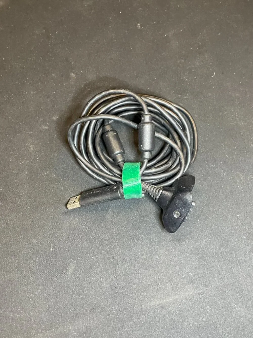 Xbox 360 controller charger